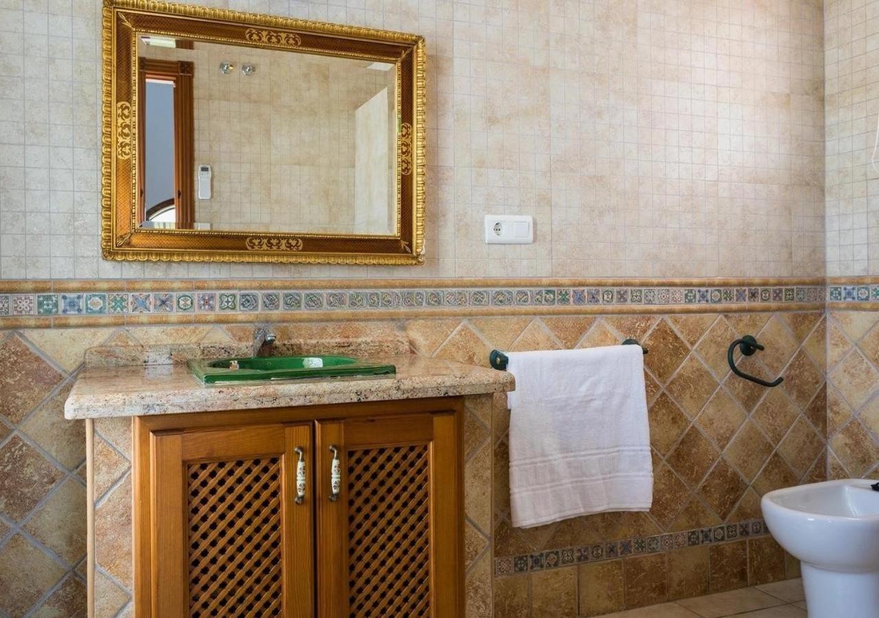 Spacious Villa With Exceptional Views In Malaga Casarabonela Exterior foto